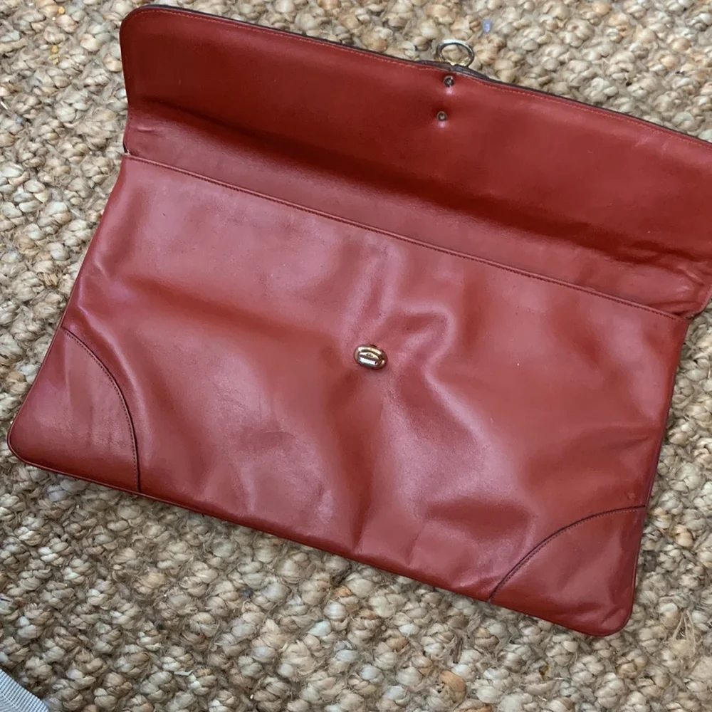 Vintage 1970’s Oleg Cassini oxblood Burgundy Leather Clutch so Jackie O - GUVC